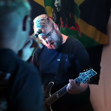 Schwindelbude (D, Finsterwalde) Punkrock City Hof - 5. Juli 2024 (11).JPG